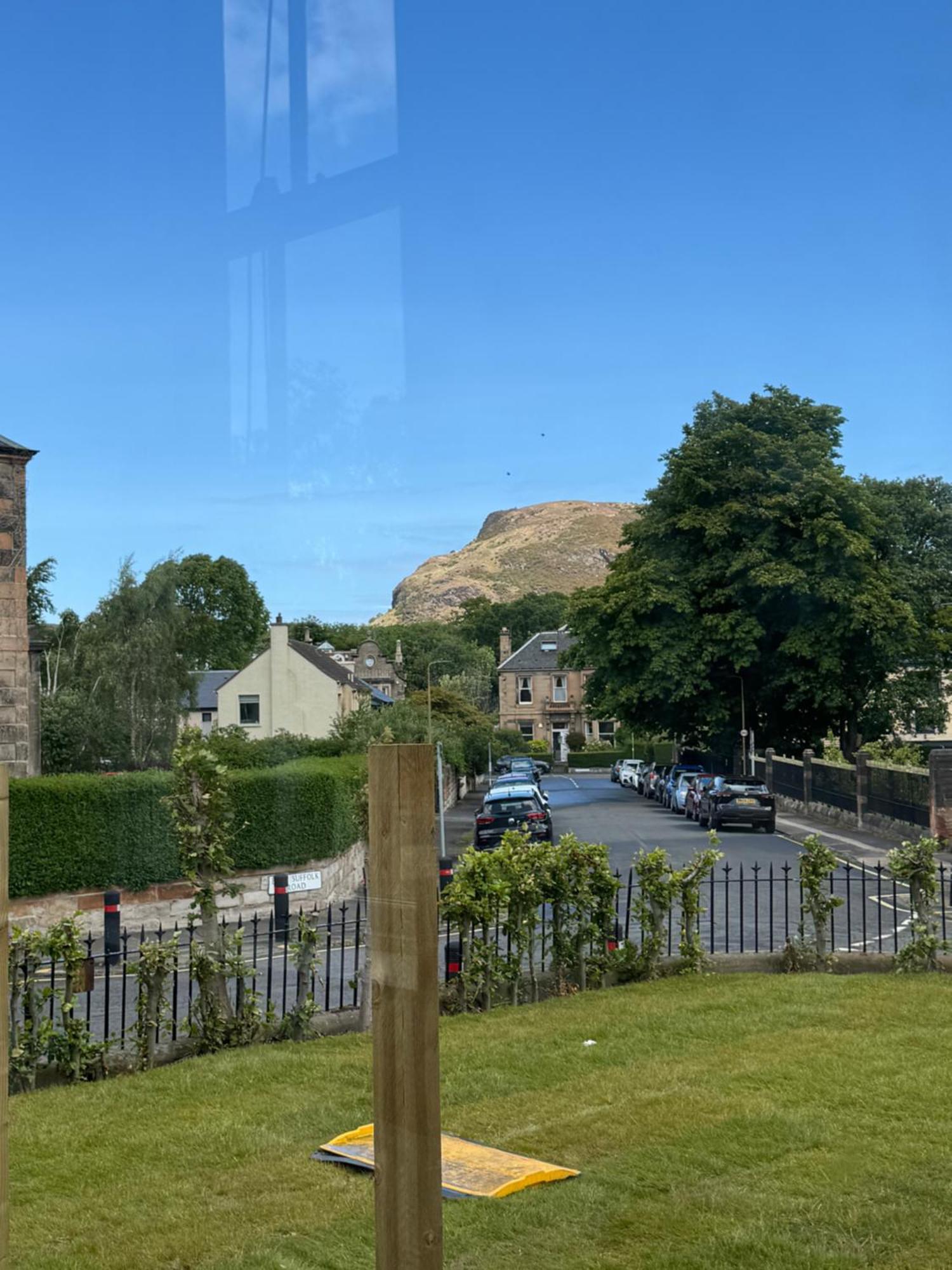 Large Flat In F2 With Mountain View Appartement