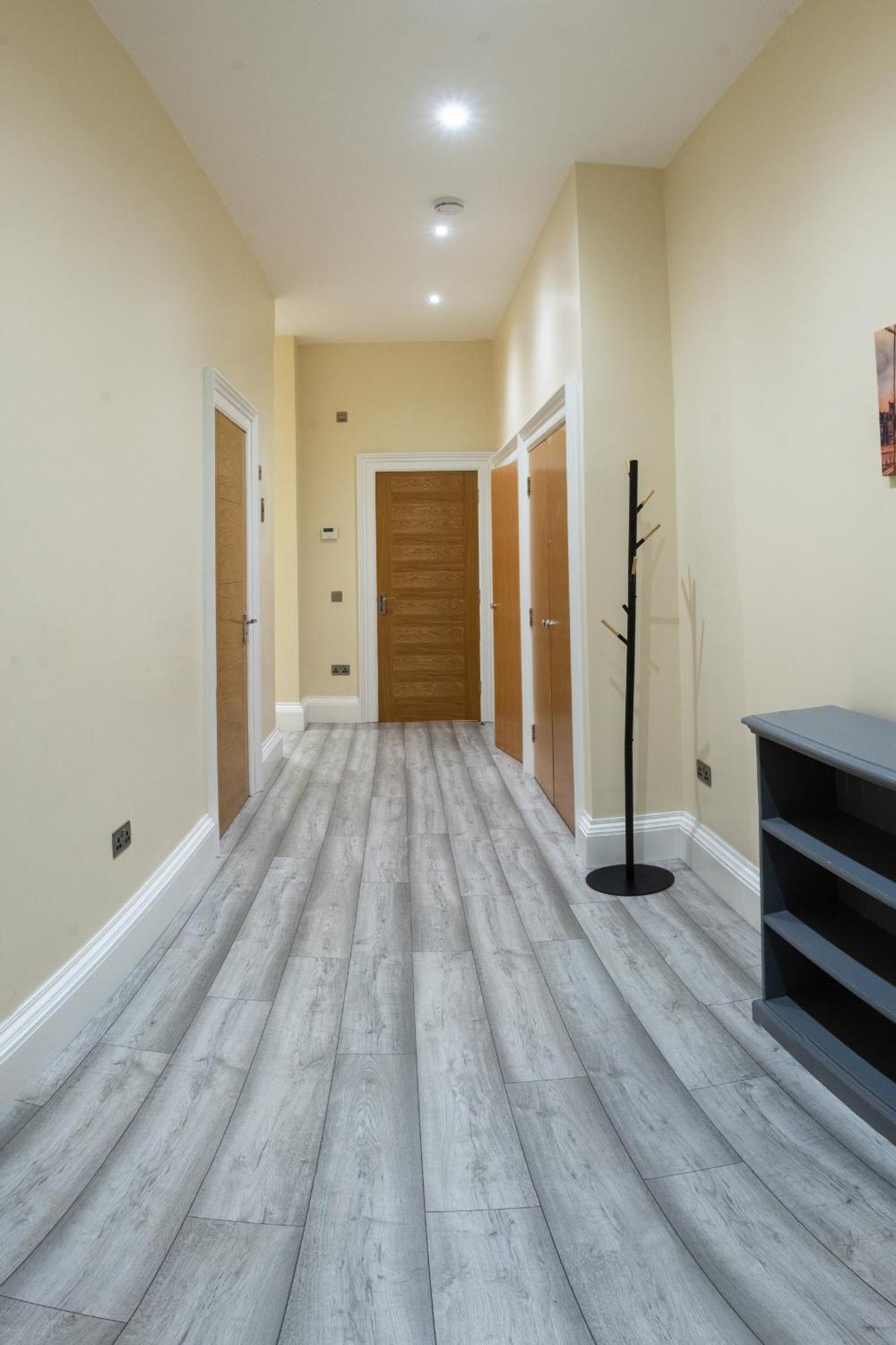 Large Flat In F2 With Mountain View Apartment Edinburgh